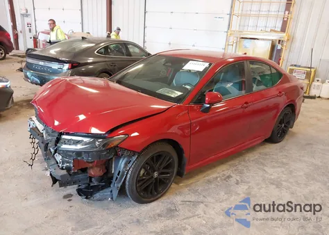 2025 Toyota Camry Se z USA, uszkodzony, nr VIN 4T1DAACK1SU037048